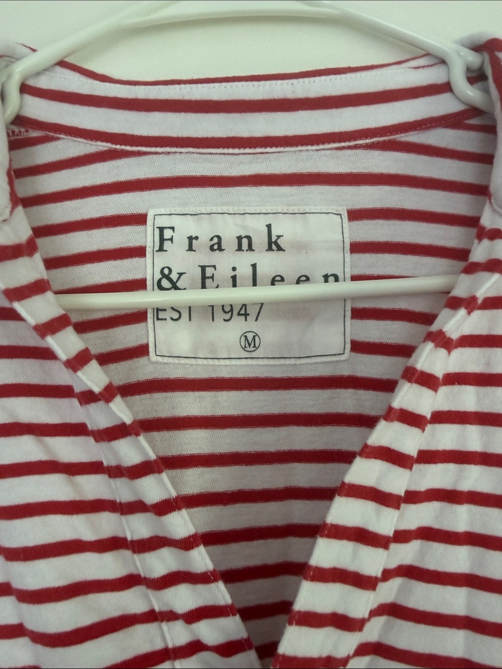 Frank & Eileen Patrick Popover White and Red Striped V-Neck Long Sleeve Top Med - Picture 3 of 9